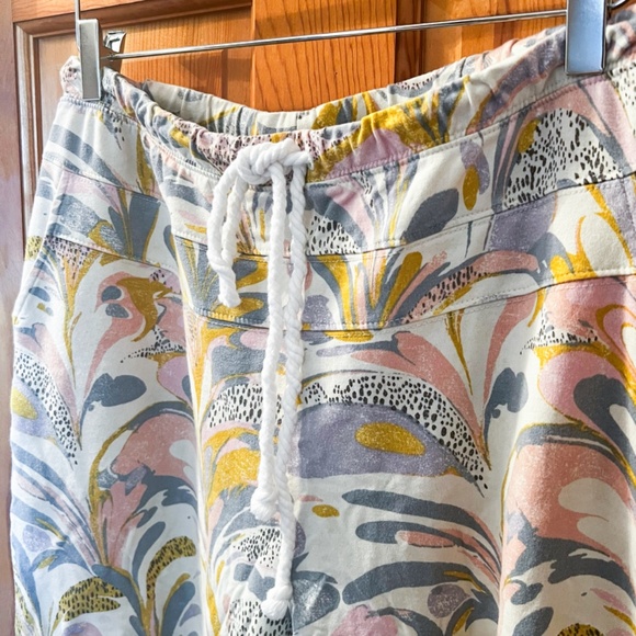 Anthropologie Pastel  Flora Printed Joggers - Picture 4 of 7